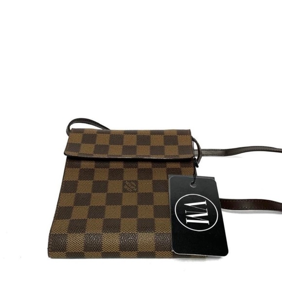 LOUIS VUITTON DAMIER POUCH - Picture 7 of 7